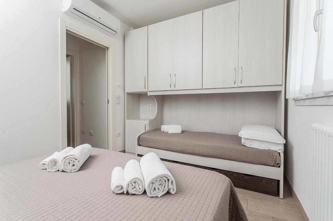 Hotel Residence Jamaica Milano Marittima Exterior photo